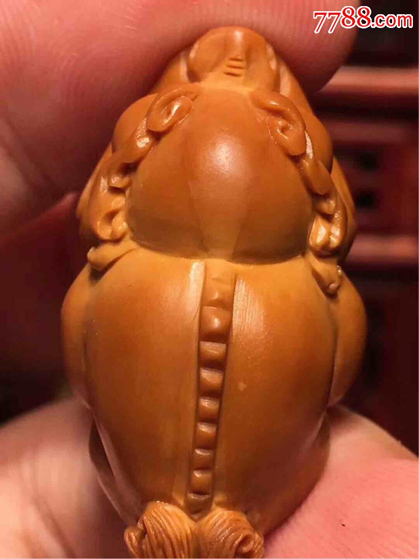 橄榄核雕