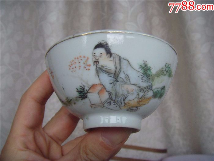 晚清大名家《吴少峰》人物纹小茶碗