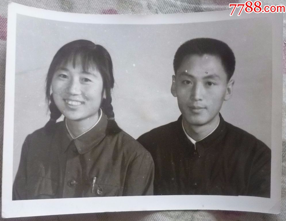七十年代老照片—普通半身合影照