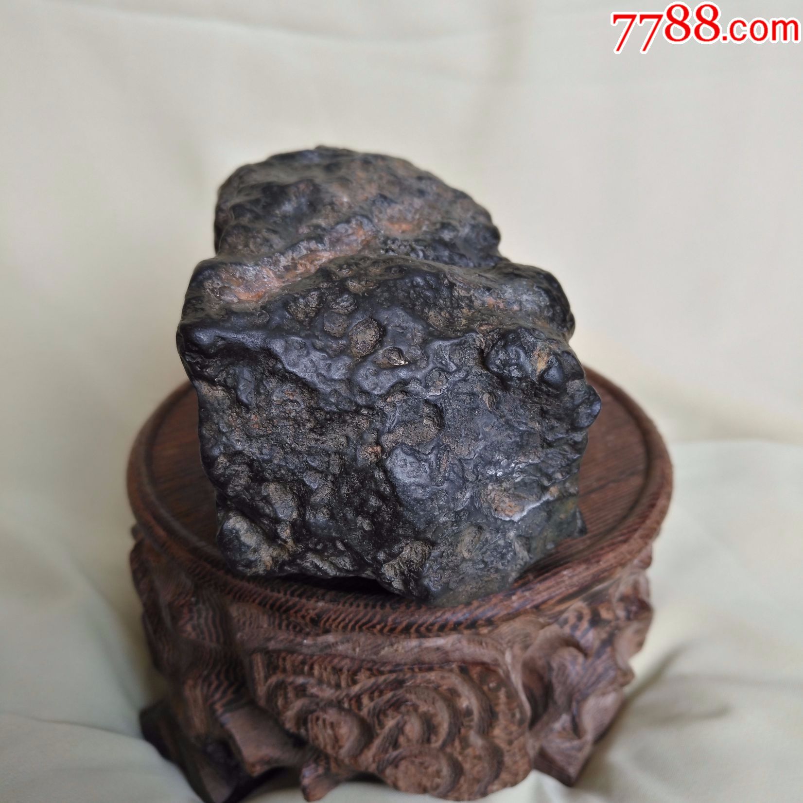 a79东海黑石(陨石)660克11*6*5厘米
