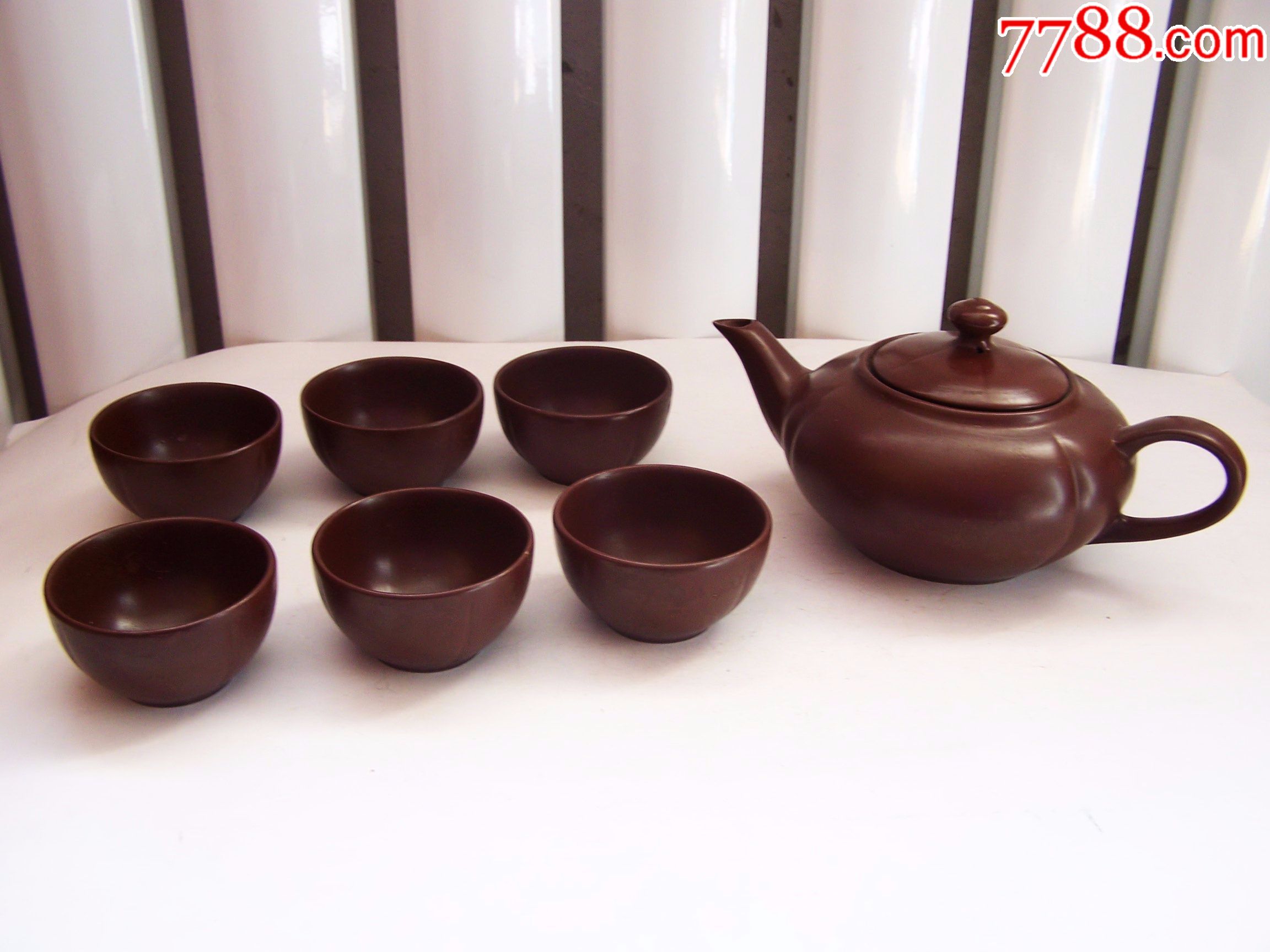 奎山老式茶具一套,带原盒,点图可放大