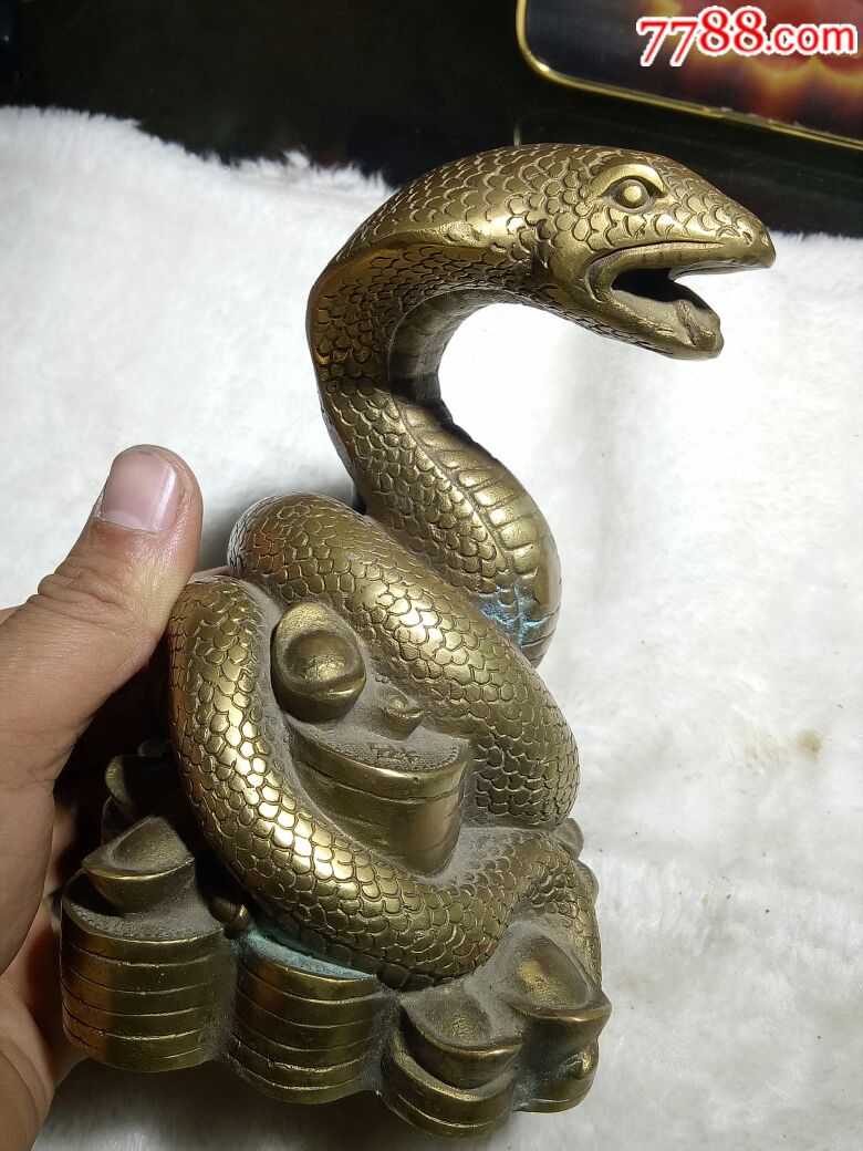 仿品-90年代,蛇仙铜像
