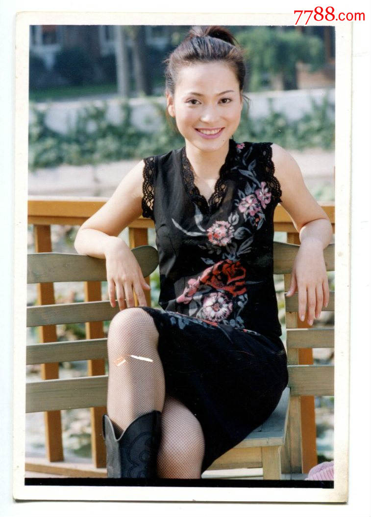 【明星照片】美女演员-香港-樊亦敏-报社流出-原照-有瑕_第1张_7788