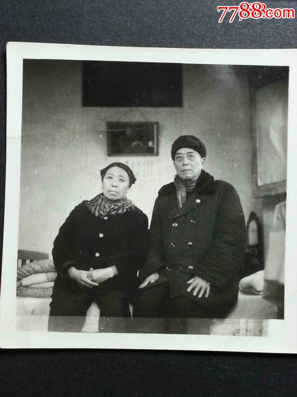 夫妻生活照【尺寸6.0X6.0公分】!