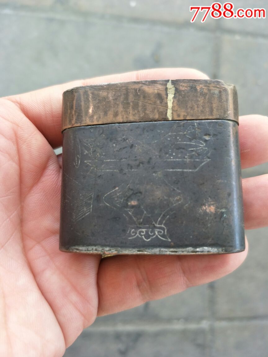 清代乌铜走银烟膏盒