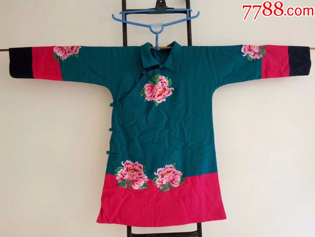老式带刺绣棉麻大襟衣服,老服饰