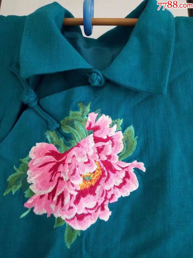 老式带刺绣棉麻大襟衣服,老服饰