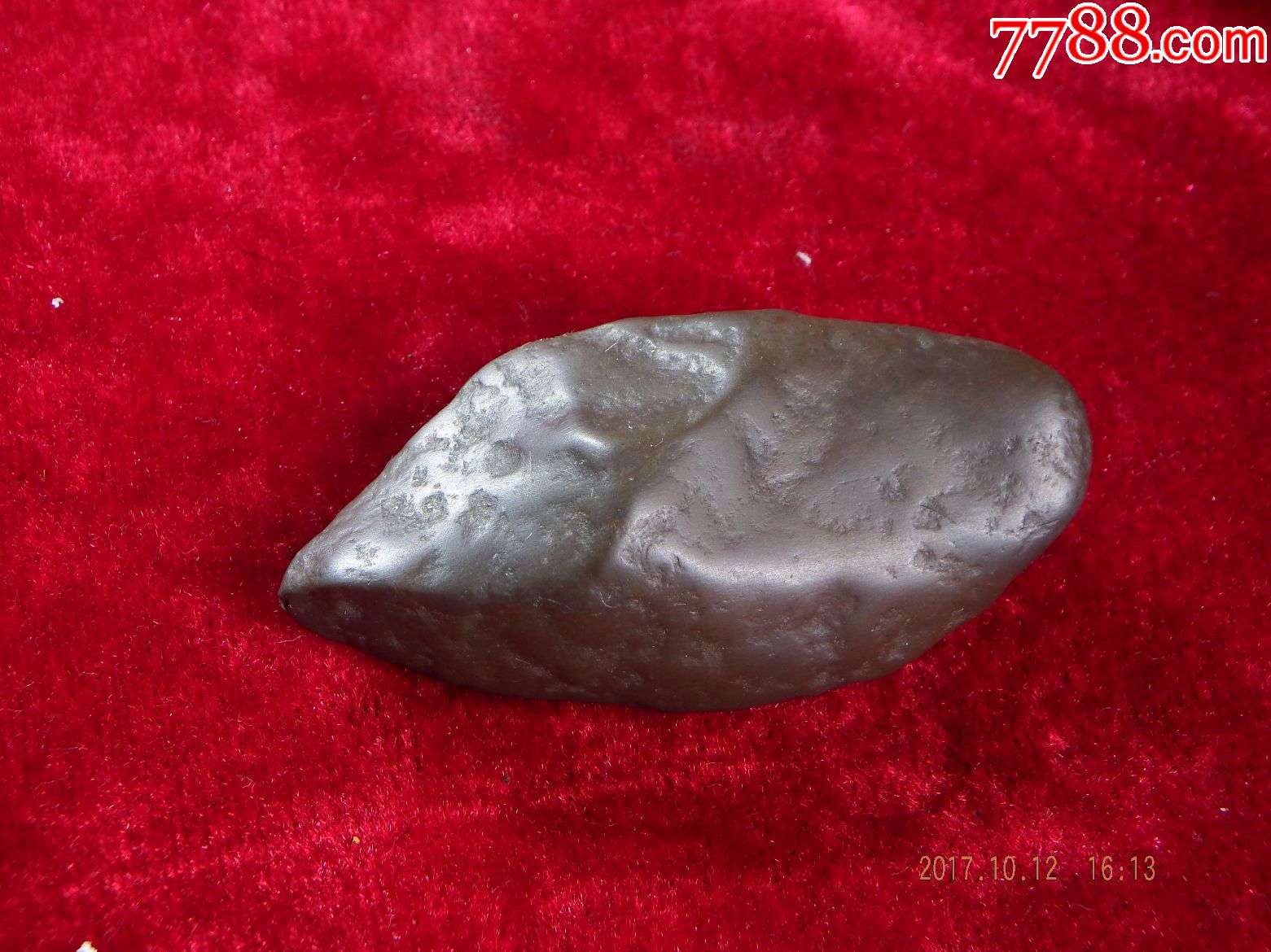 黄金陨石掌中宝
