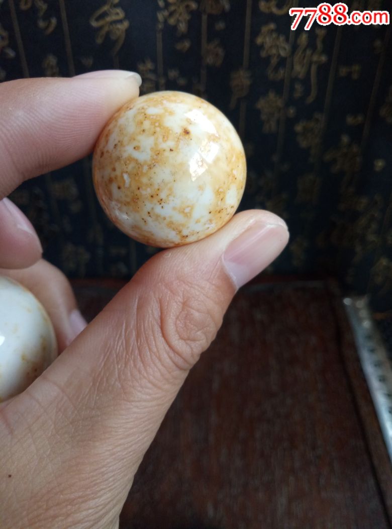 两颗金刚舍利
