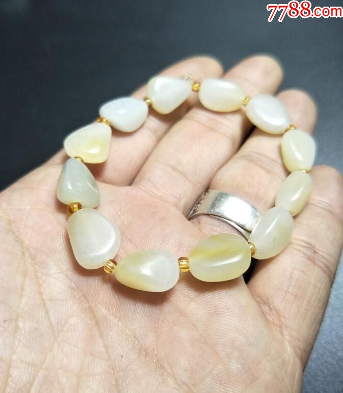 和田玉俄料手串