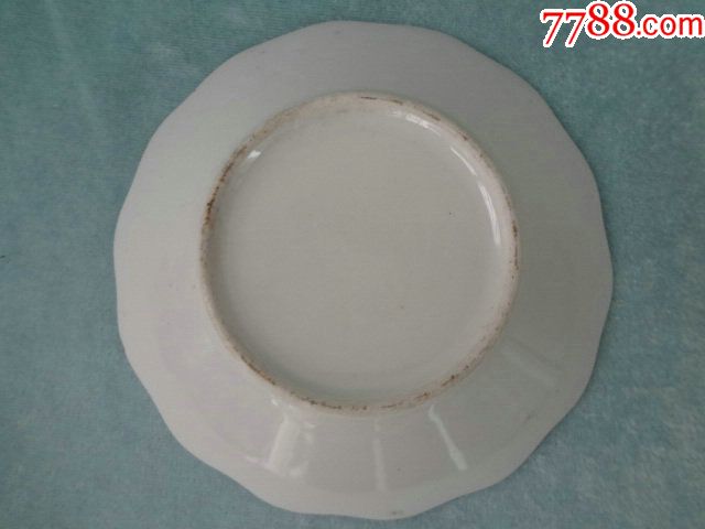 xb-荷叶边老白瓷盘