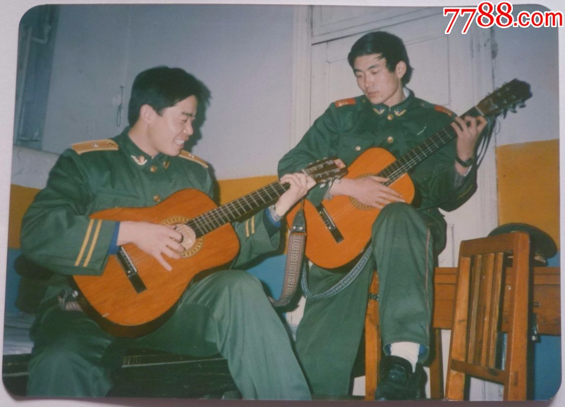 八十年代老照片一战友合影