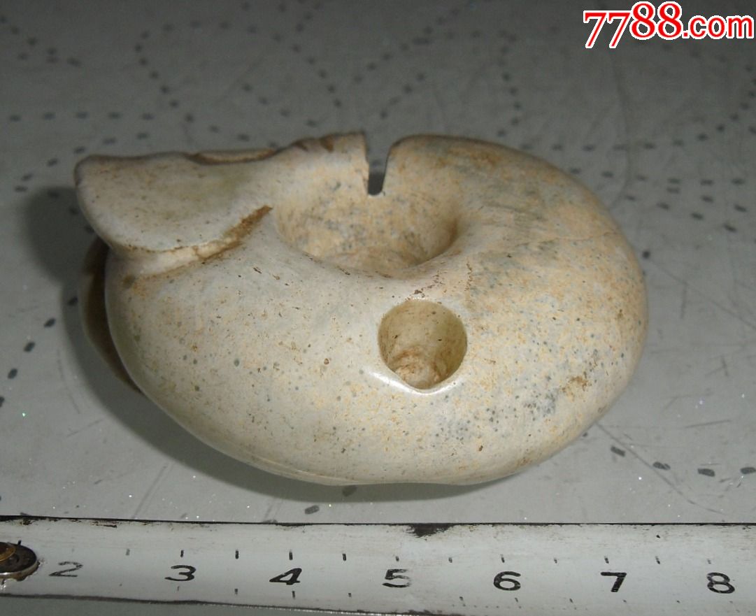 鸡骨白玉猪龙—鸡骨白玉器—高古玉器—红山文化玉器—红山玉器