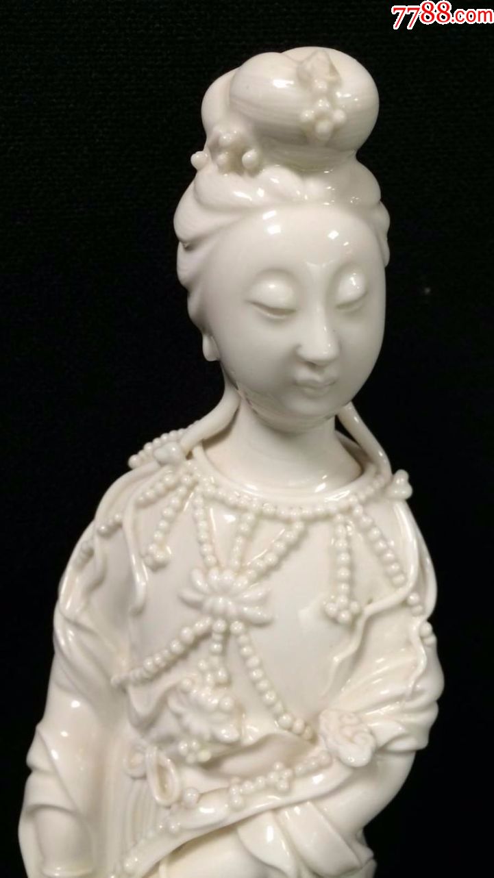 德化白瓷观音立像