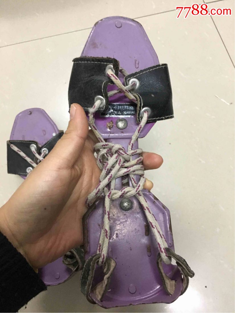 80年代二手老式轮滑鞋