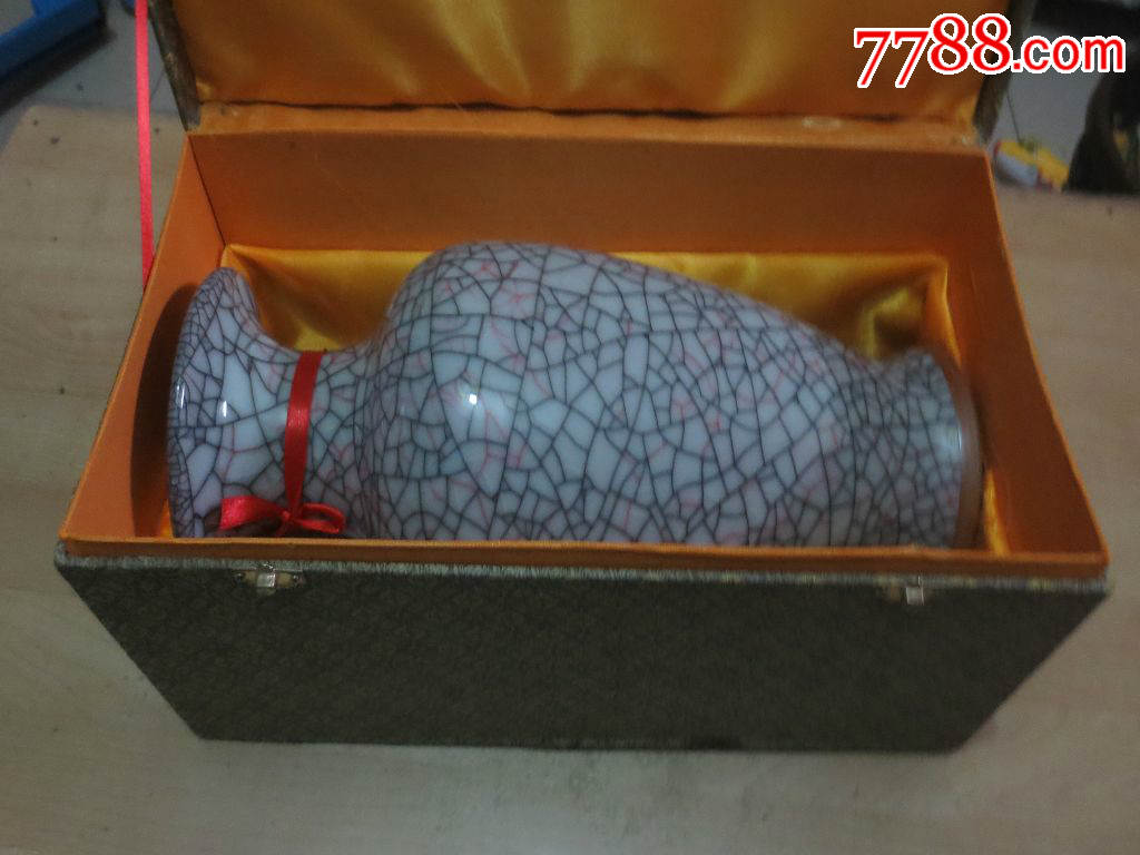 精美瓷花瓶《观音瓶金丝铁线》高35cm