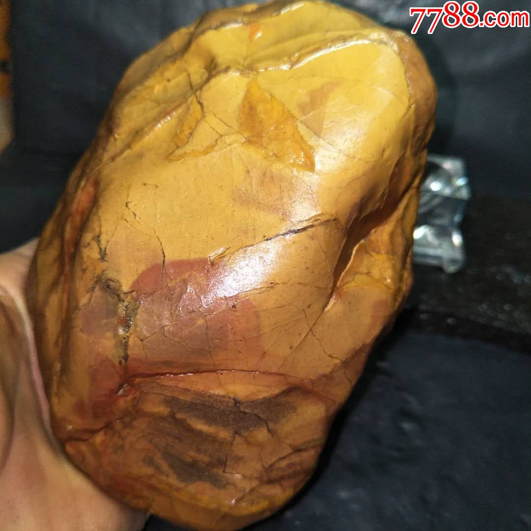 赣江黄蜡石原石奇石案头观赏把玩《飘红筋纹石》摆件