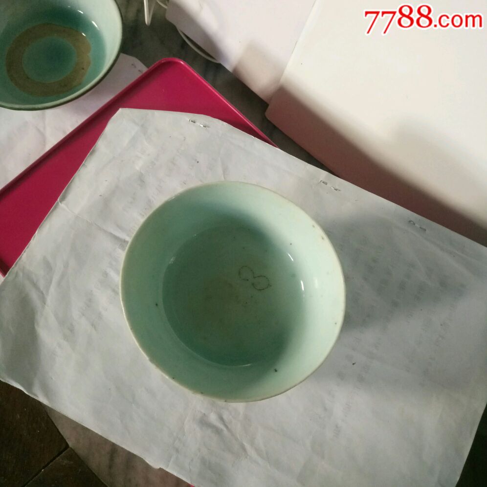 民国豆青釉茶碗酒碗