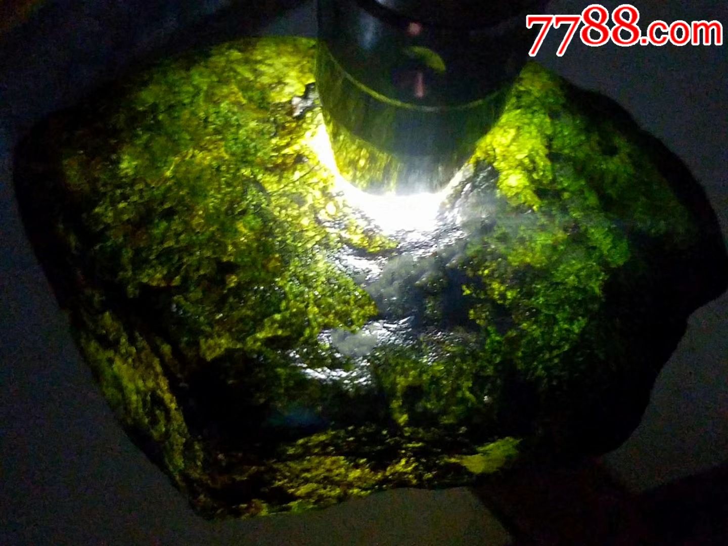 缅甸翡翠莫湾基冰种牌子料_价格1800元【缅甸翡翠原石赌石】_第1张