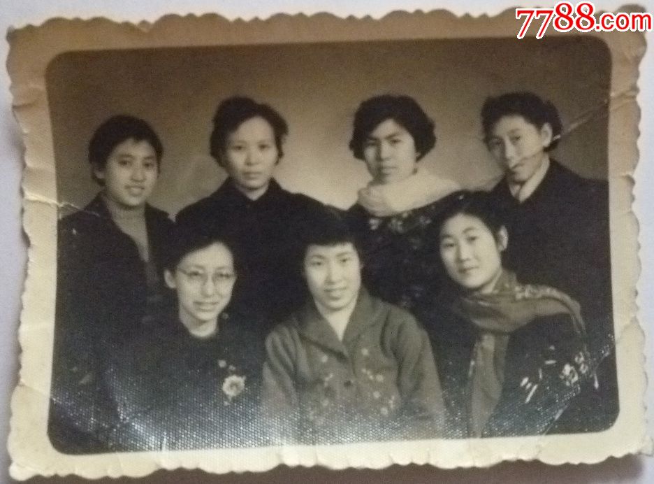 七十年代老照片—姐妹合影