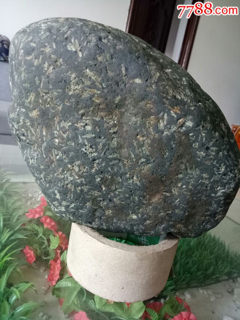橄榄陨石中上磁性5.10千克