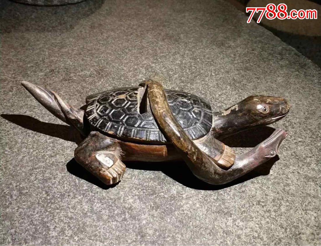 清代木雕玄武玄武是中国古代汉族神话传说中一种由龟和蛇组合成的一种