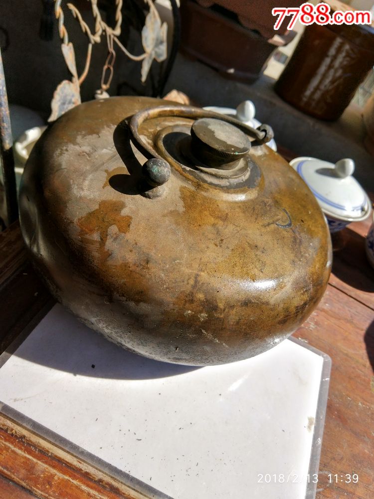 铜暖炉