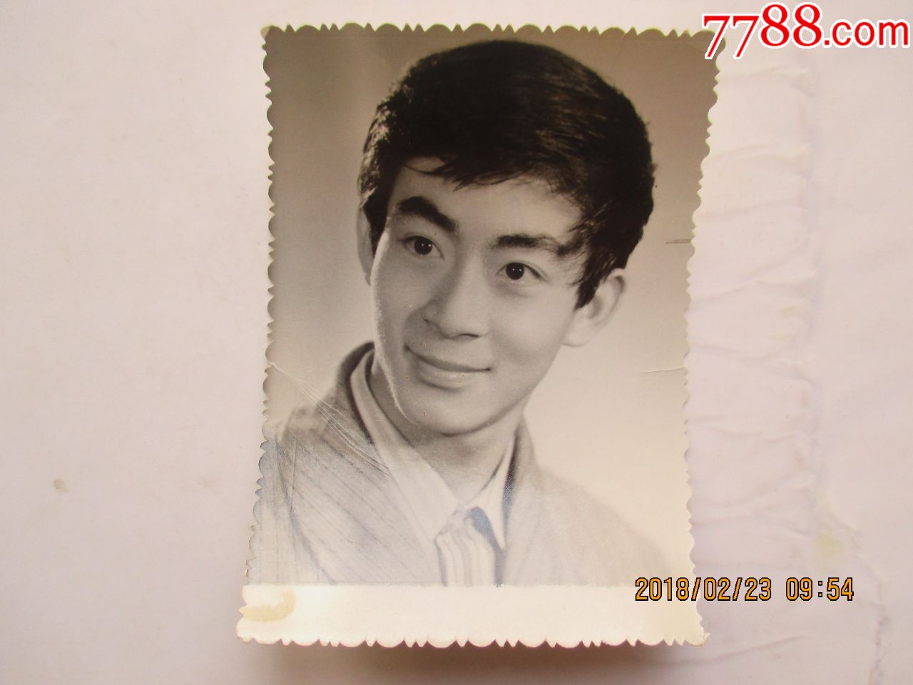 六小龄童老照片,9乘7厘米(背有印章)