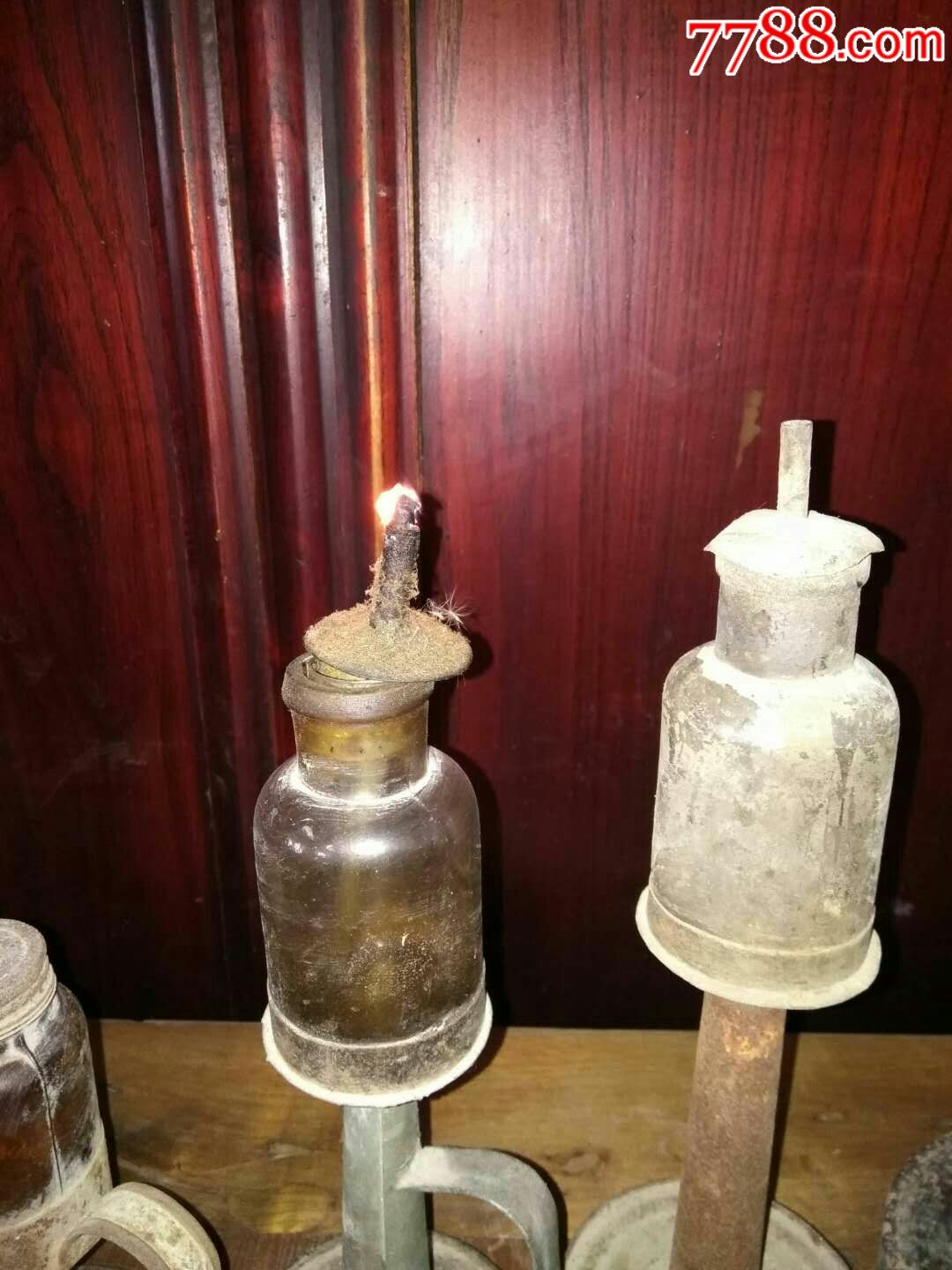 民俗物件之:老煤油灯,品相好,正常使用,回忆过去的美好时光,你用过吗?