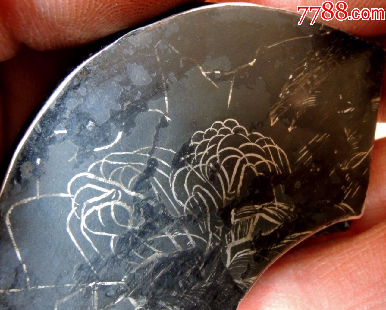 文房收藏1803a6清末民国滇南岳炳款山水图扇形乌铜走银墨盒73g