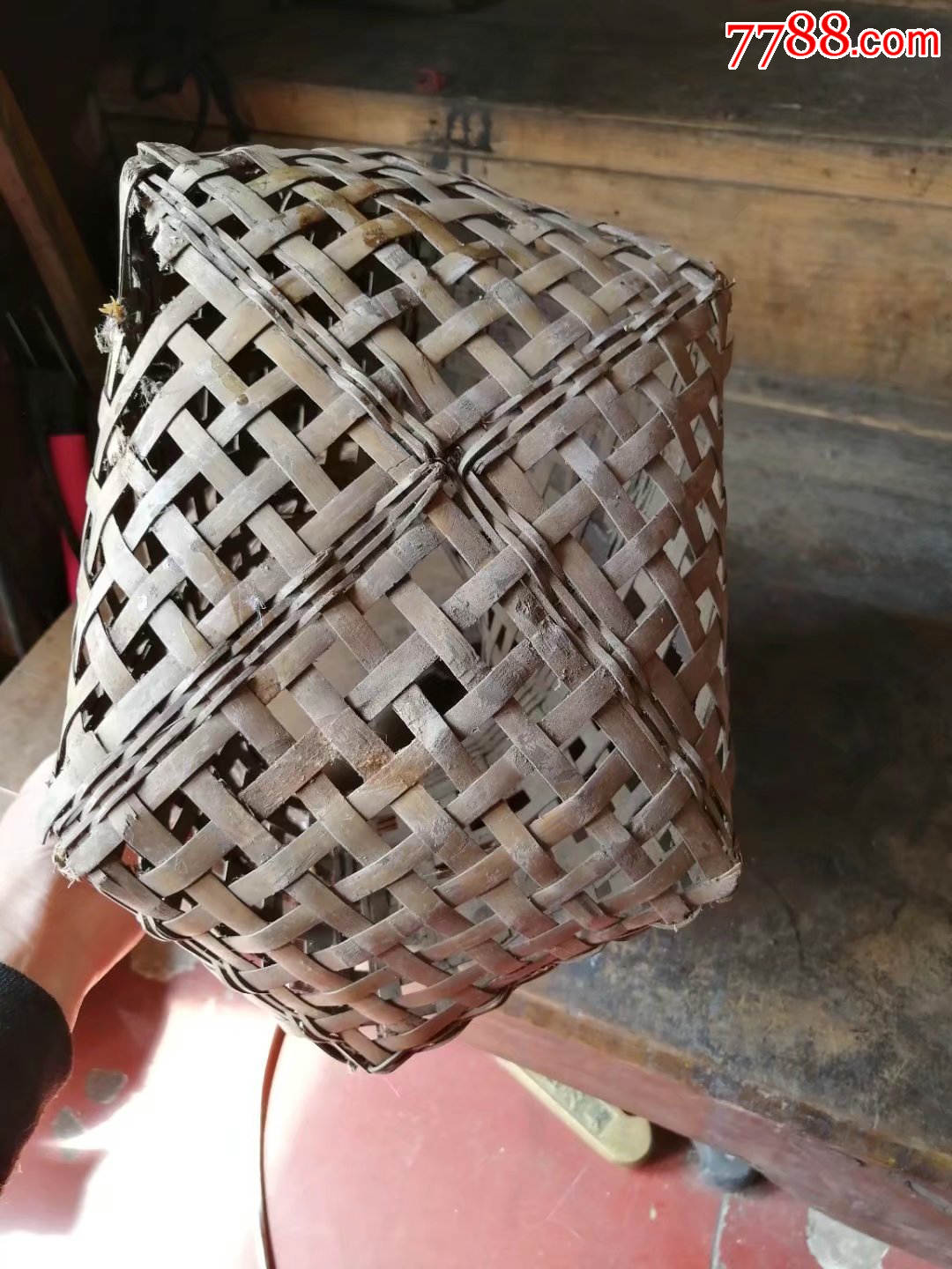 手工编织鱼篓