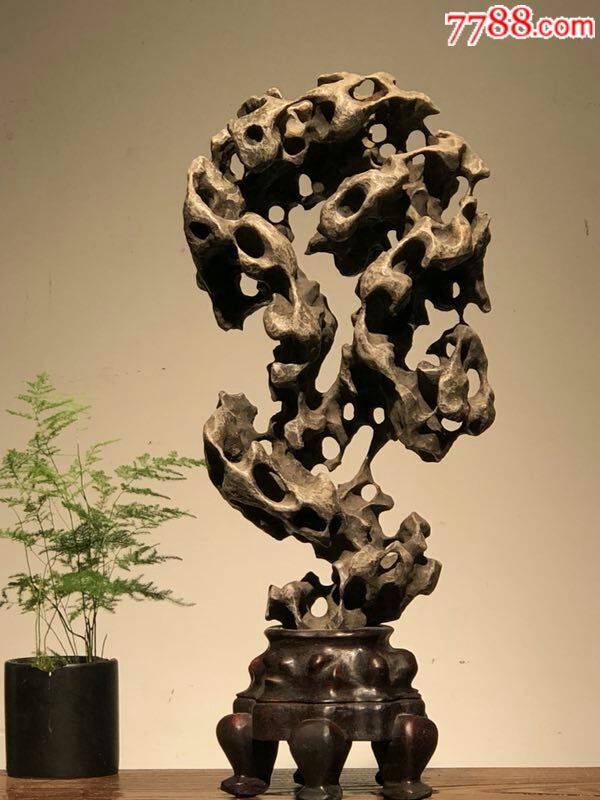 老太湖石原石摆件_价格5000.