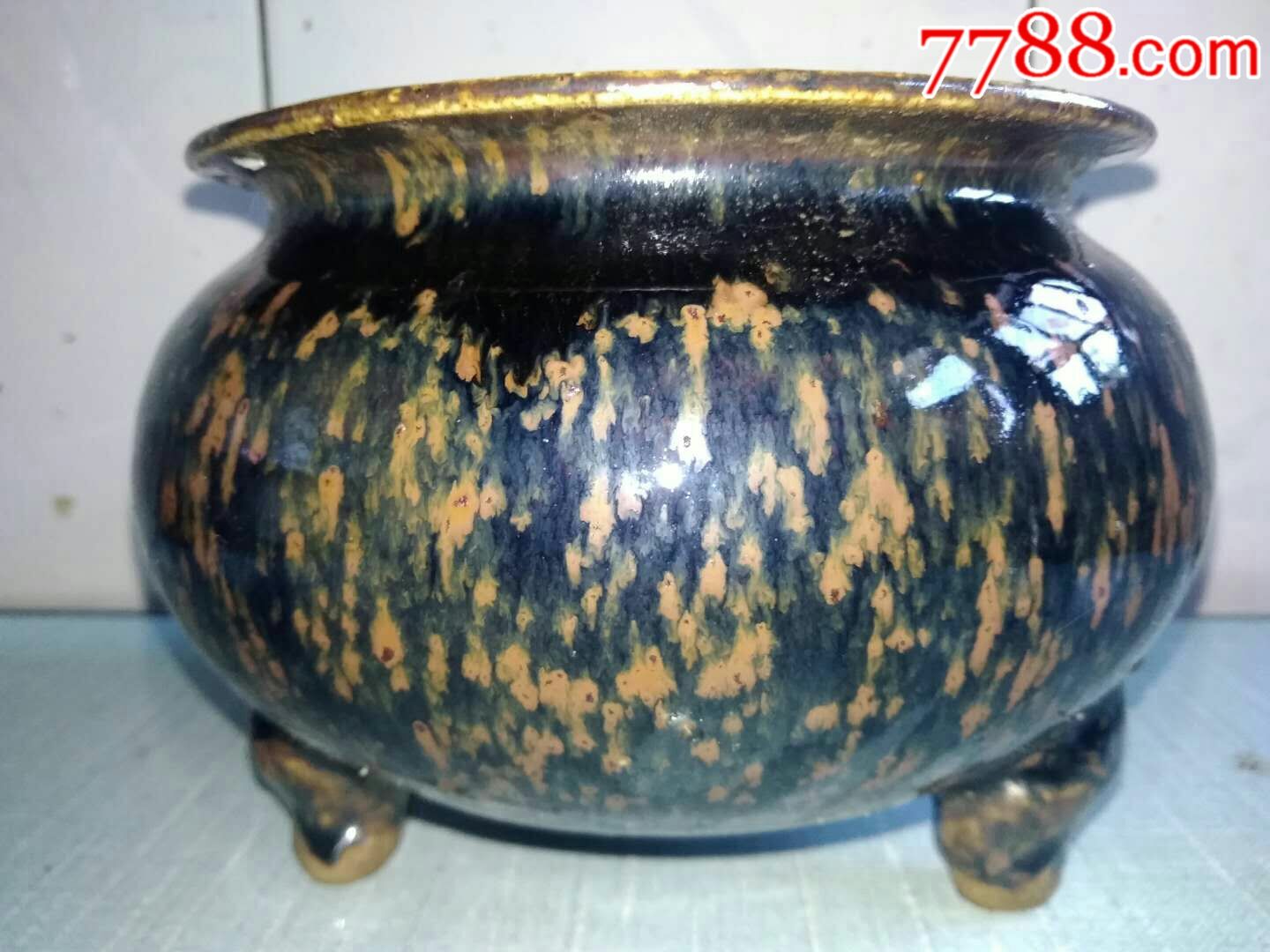 铁锈花香炉