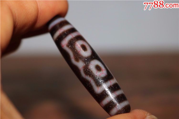 a6朱砂供西藏老矿玉髓镶蚀血丝五眼天珠