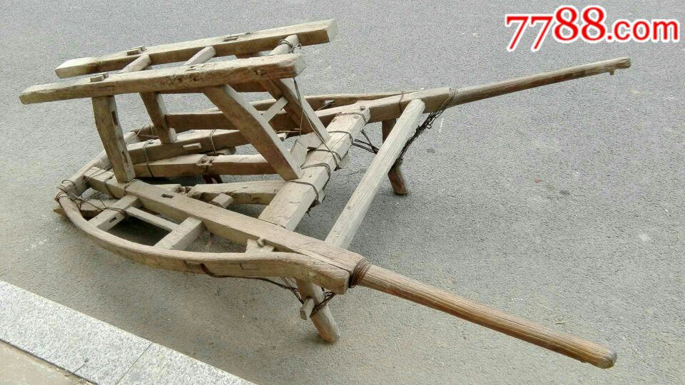 木推车一辆