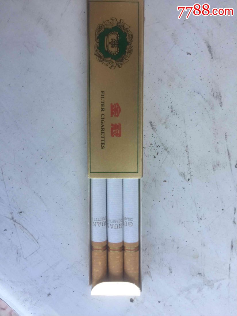 3支装金冠实物烟
