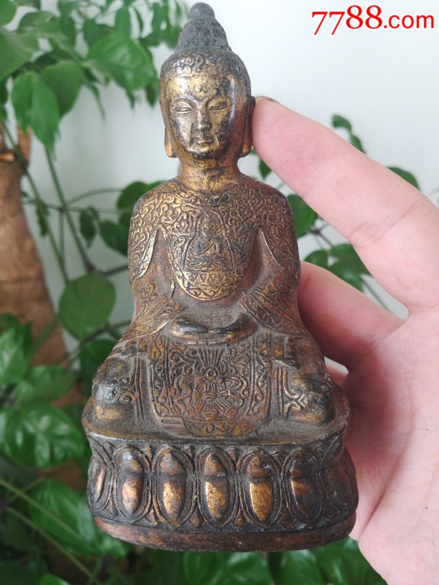 风水摆件,释迦牟尼铜佛像一尊,法相祥和安然,善心结缘