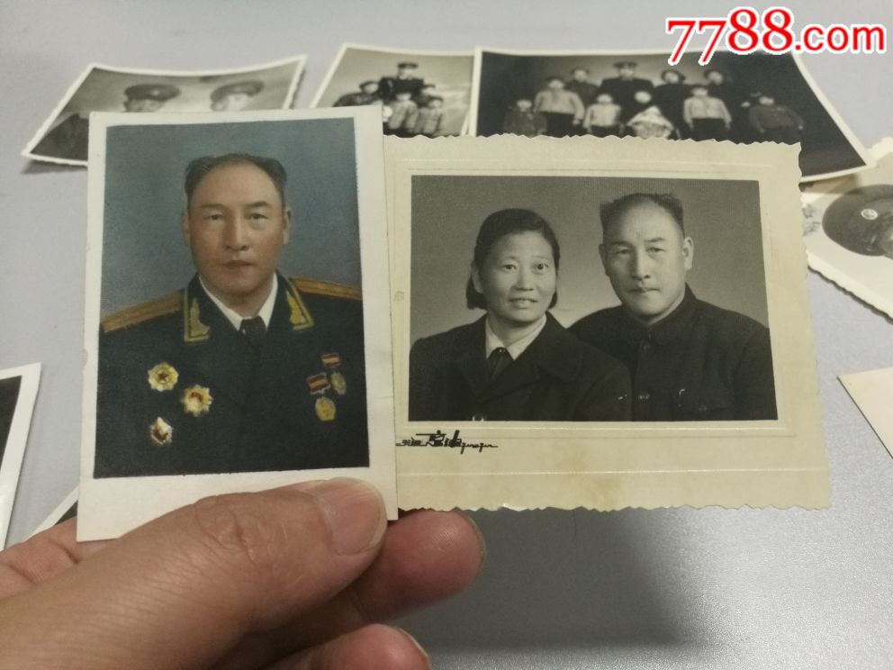 老红军上校礼服照片