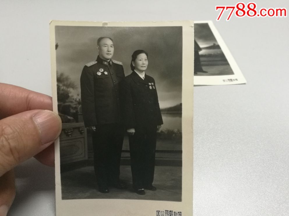 老红军上校礼服照片