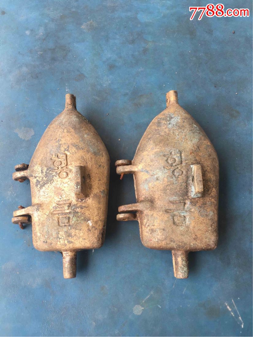 厚重铜鱼磨具两个