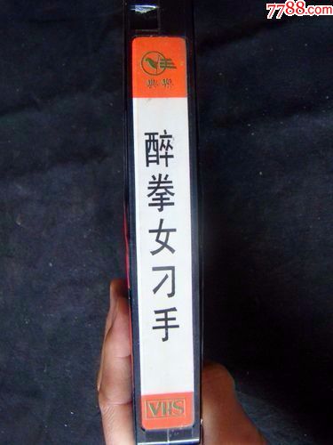 震惊！乞丐颜值爆表被封网红拒绝高薪邀约只想继续讨饭