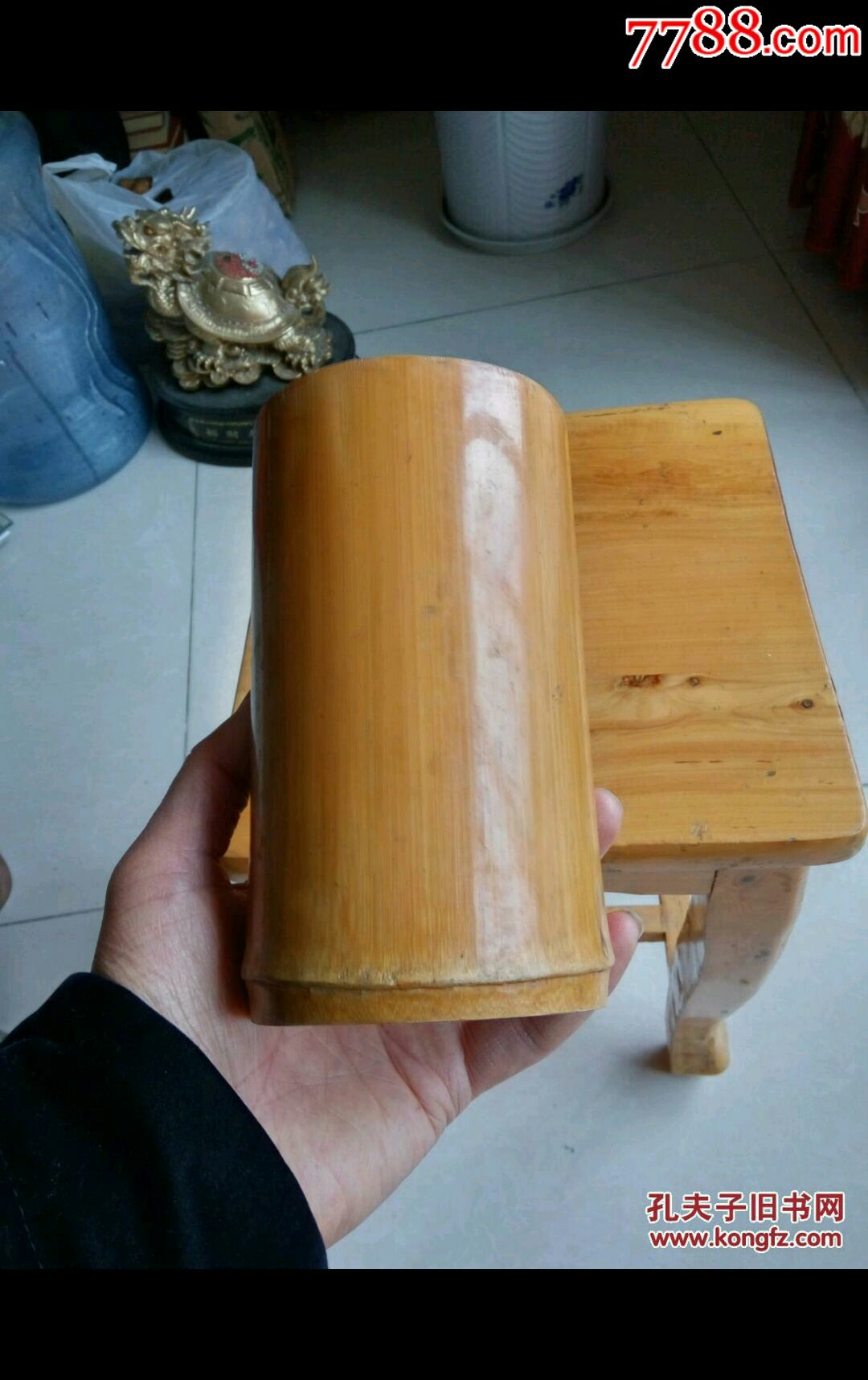 手工竹雕笔筒(精美品好收藏实用)