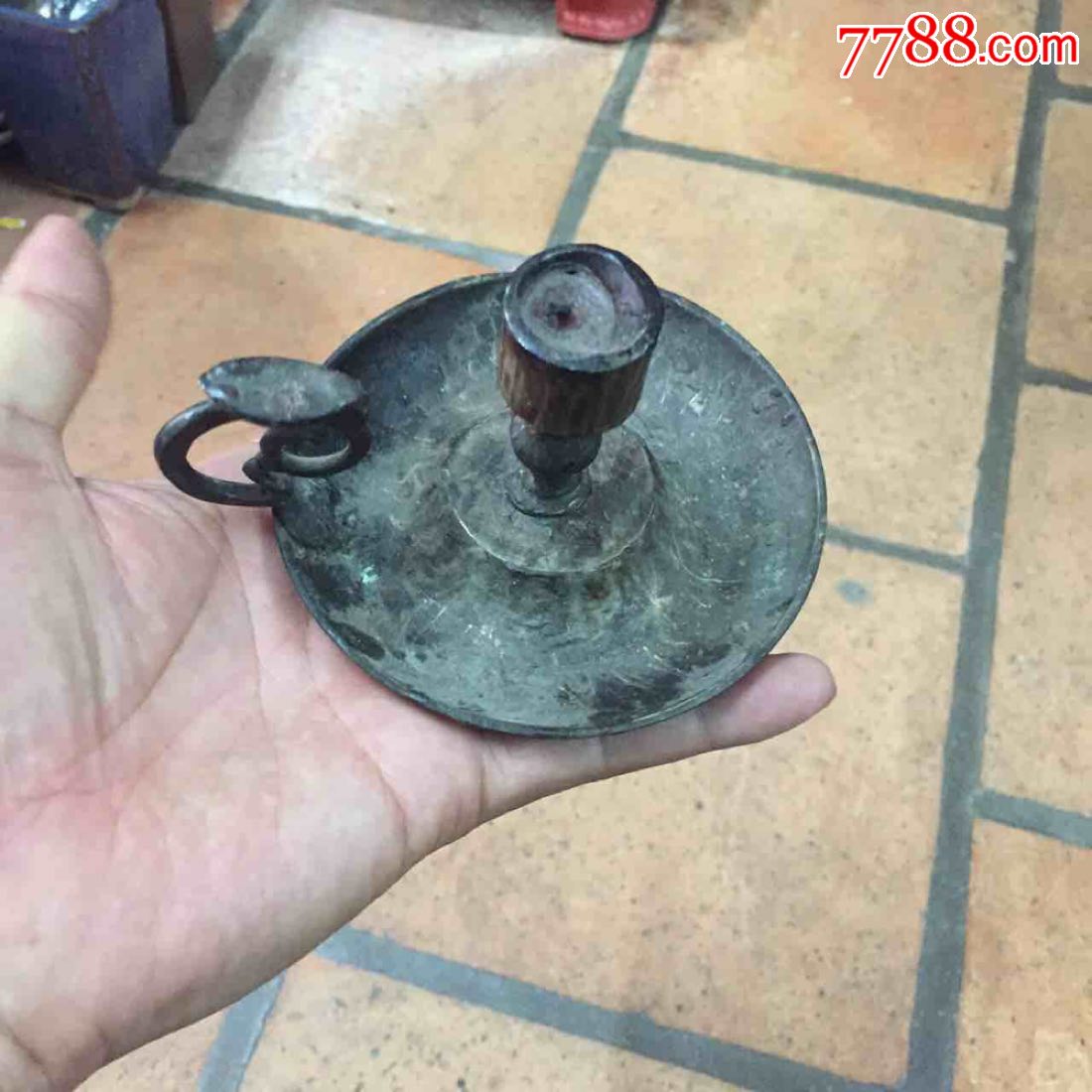 民国铜烛台