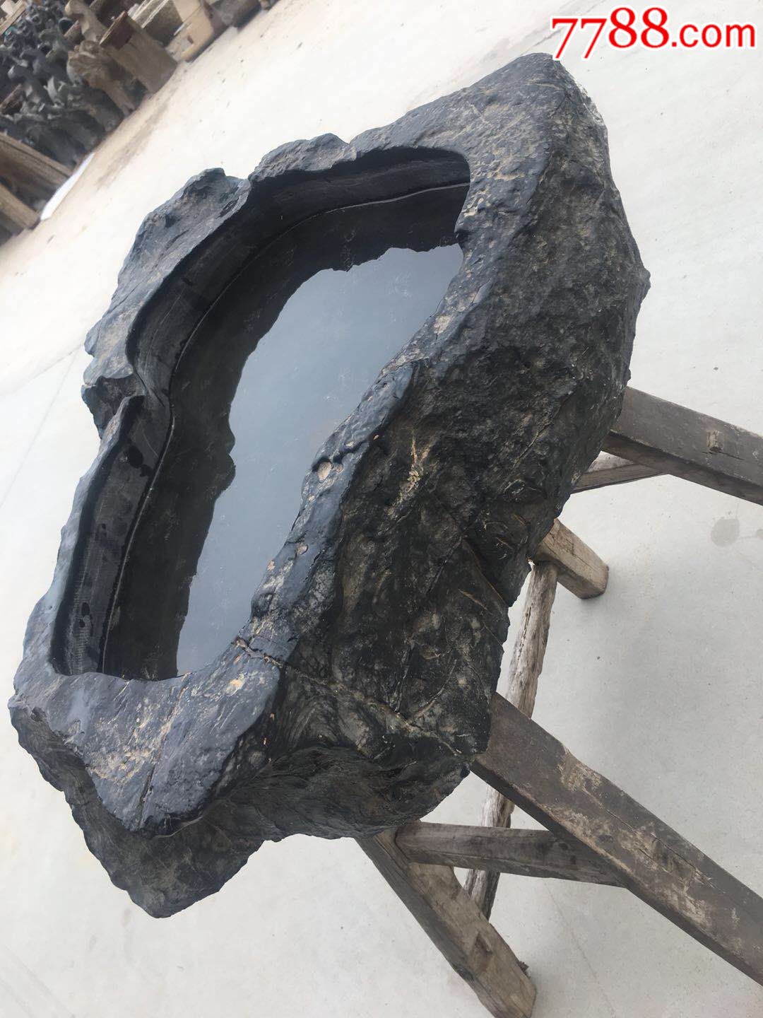 清代灵璧石鱼盆