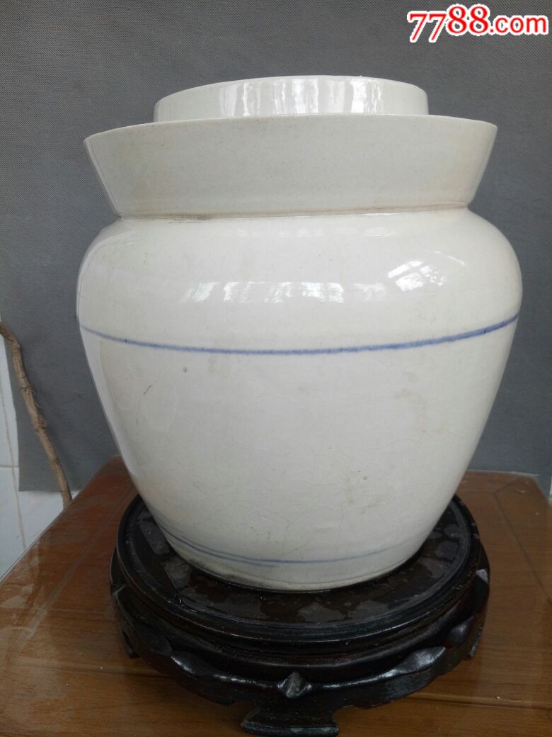 白瓷三彩泡莱坛