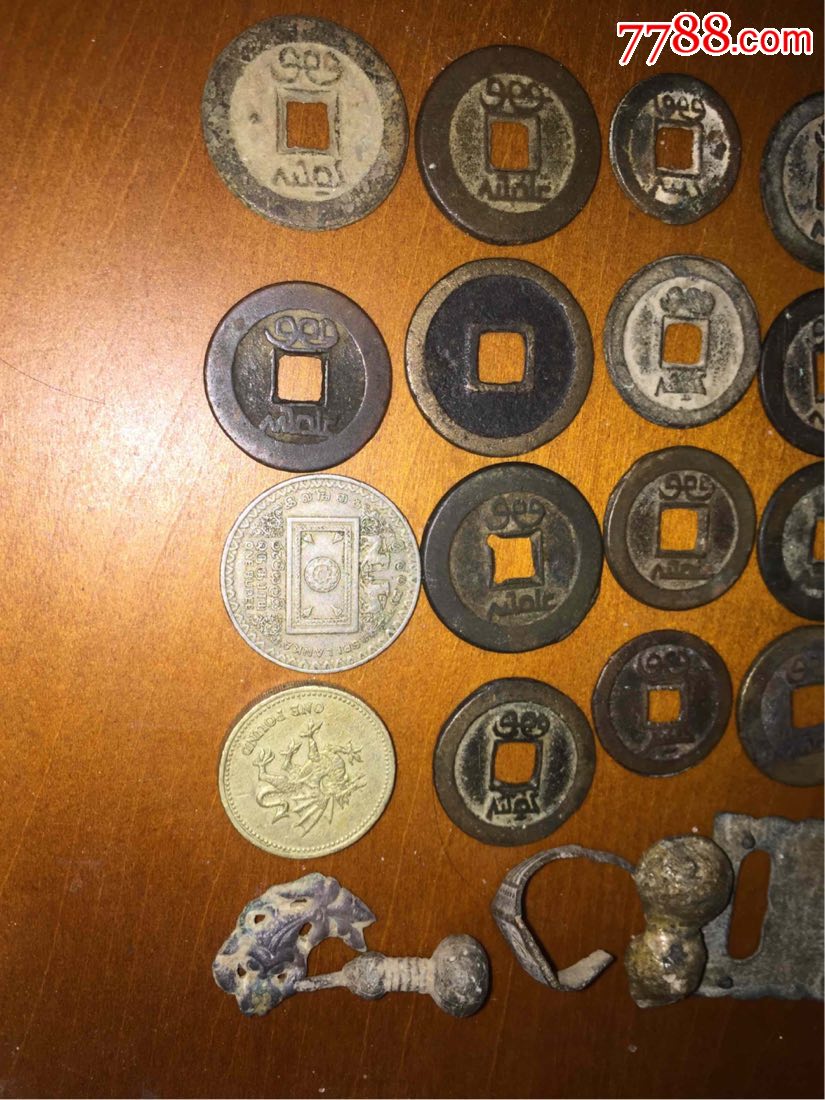 铜钱一堆
