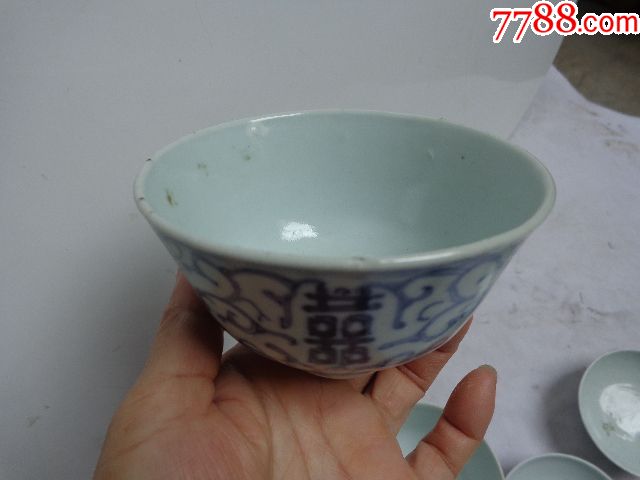 清代青花缠枝莲喜字茶碗_价格750.