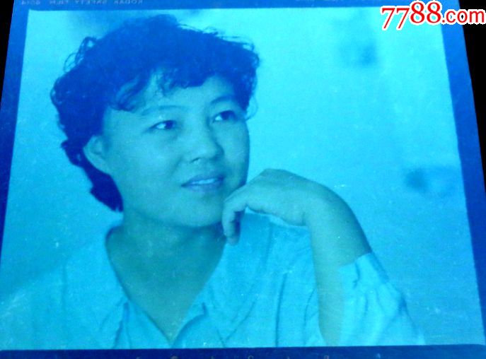 烫发美女