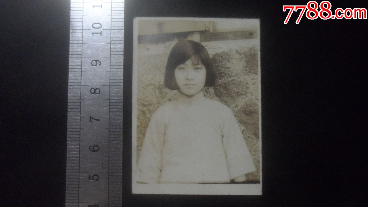民国老照片:少女