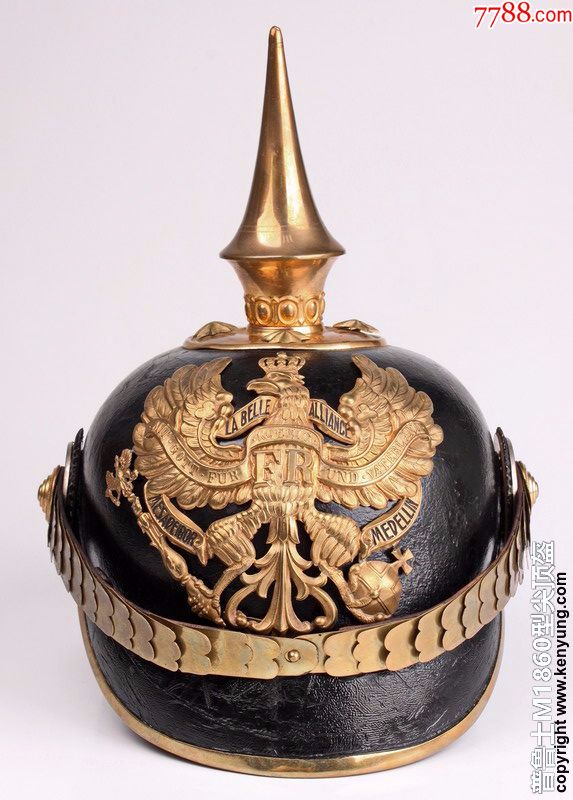 华丽的普鲁士将官级m1860型尖顶盔